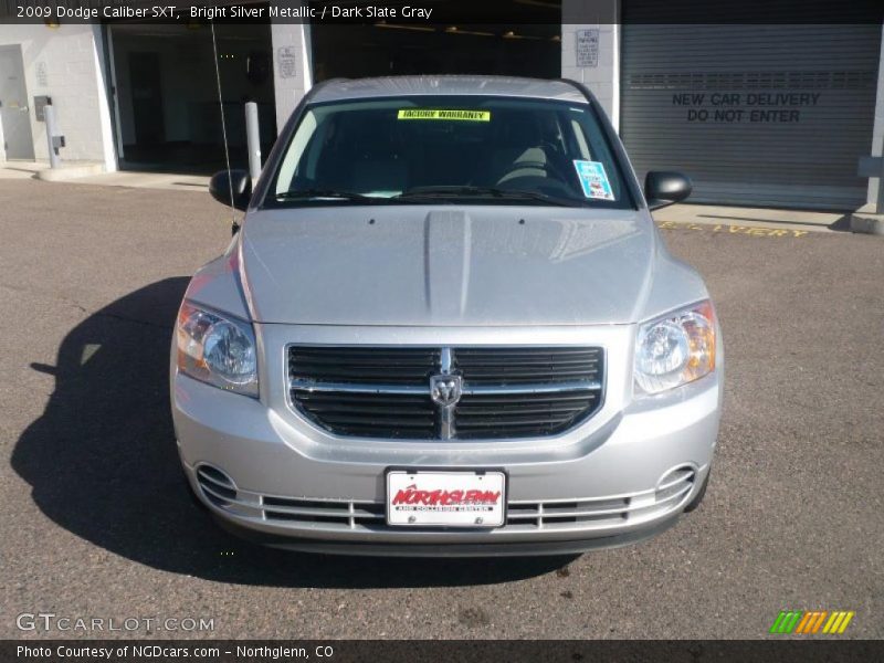 Bright Silver Metallic / Dark Slate Gray 2009 Dodge Caliber SXT