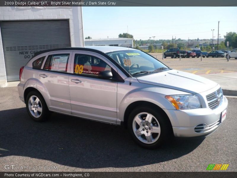 Bright Silver Metallic / Dark Slate Gray 2009 Dodge Caliber SXT