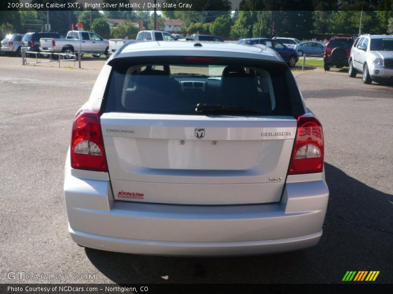 Bright Silver Metallic / Dark Slate Gray 2009 Dodge Caliber SXT