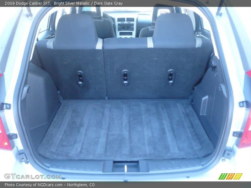 Bright Silver Metallic / Dark Slate Gray 2009 Dodge Caliber SXT