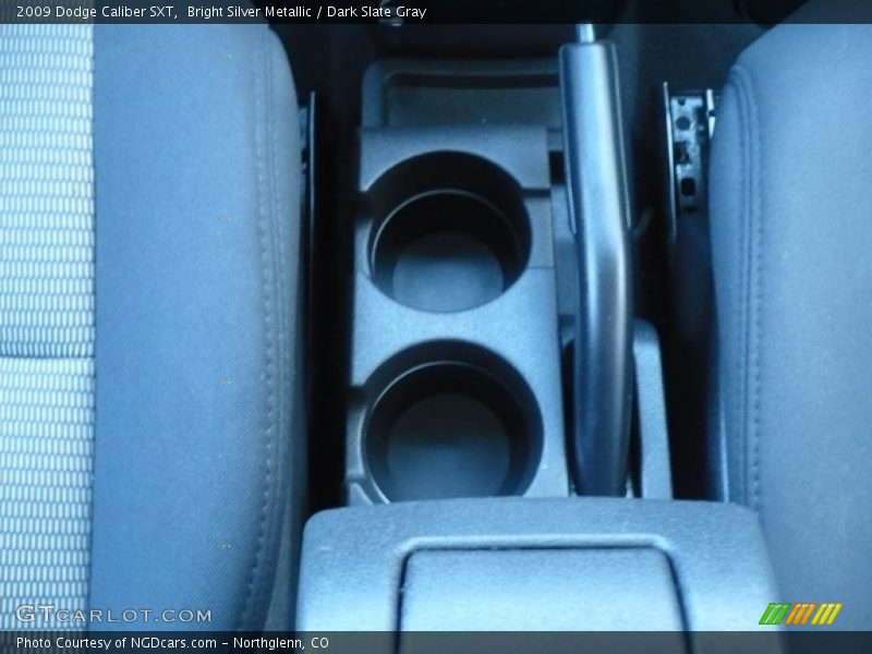 Bright Silver Metallic / Dark Slate Gray 2009 Dodge Caliber SXT