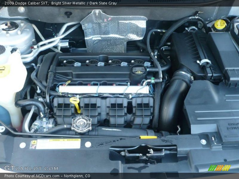 Bright Silver Metallic / Dark Slate Gray 2009 Dodge Caliber SXT