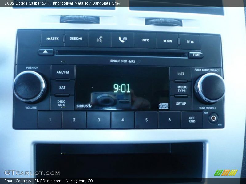 Bright Silver Metallic / Dark Slate Gray 2009 Dodge Caliber SXT