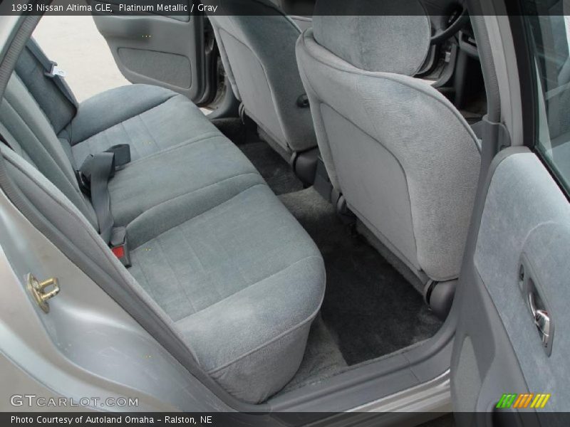 Platinum Metallic / Gray 1993 Nissan Altima GLE