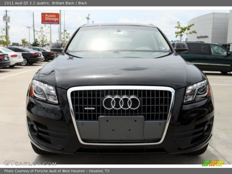 Brilliant Black / Black 2011 Audi Q5 3.2 quattro