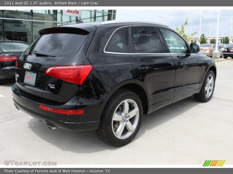 Brilliant Black / Light Gray 2011 Audi Q5 2.0T quattro