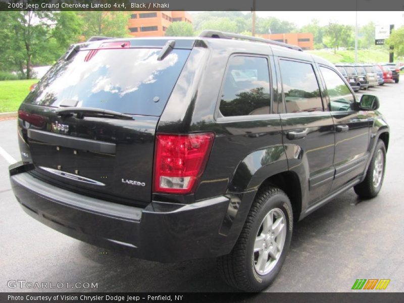 Black / Khaki 2005 Jeep Grand Cherokee Laredo 4x4
