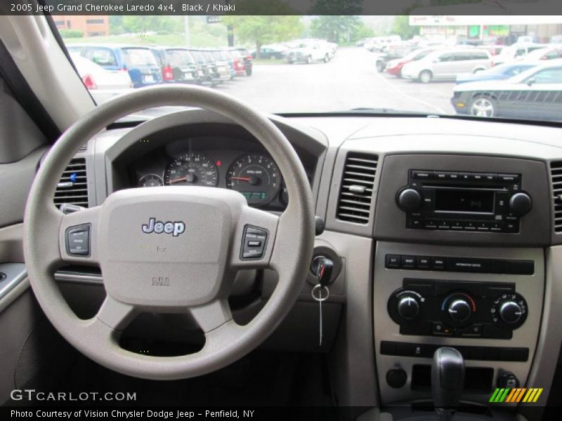 Black / Khaki 2005 Jeep Grand Cherokee Laredo 4x4