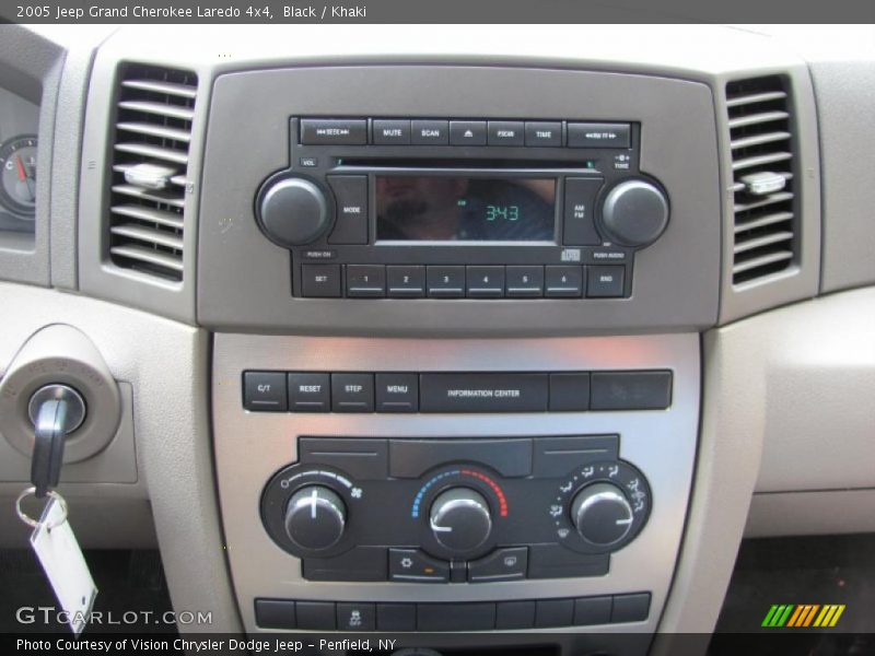 Black / Khaki 2005 Jeep Grand Cherokee Laredo 4x4