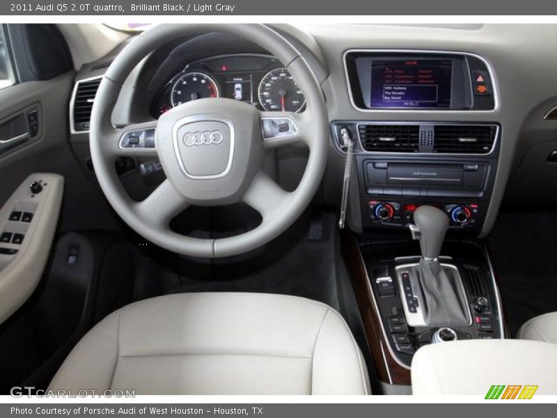 Brilliant Black / Light Gray 2011 Audi Q5 2.0T quattro