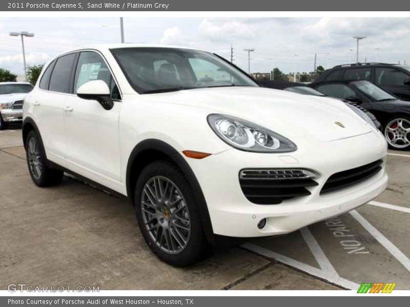 Sand White / Platinum Grey 2011 Porsche Cayenne S