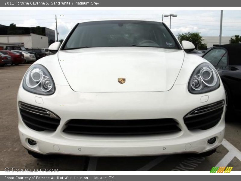 Sand White / Platinum Grey 2011 Porsche Cayenne S