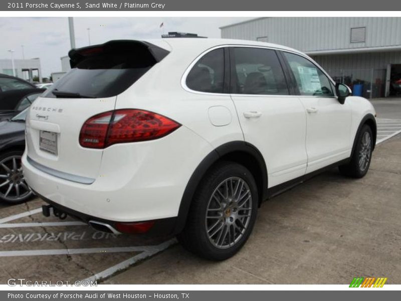 Sand White / Platinum Grey 2011 Porsche Cayenne S