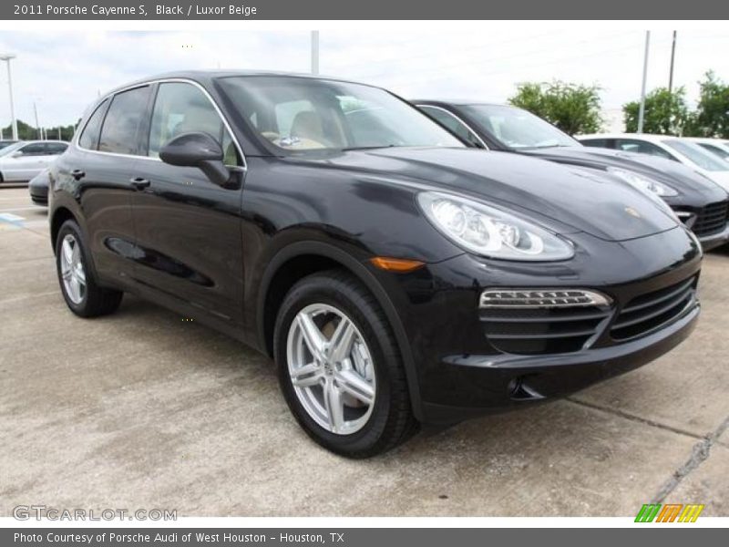 Black / Luxor Beige 2011 Porsche Cayenne S