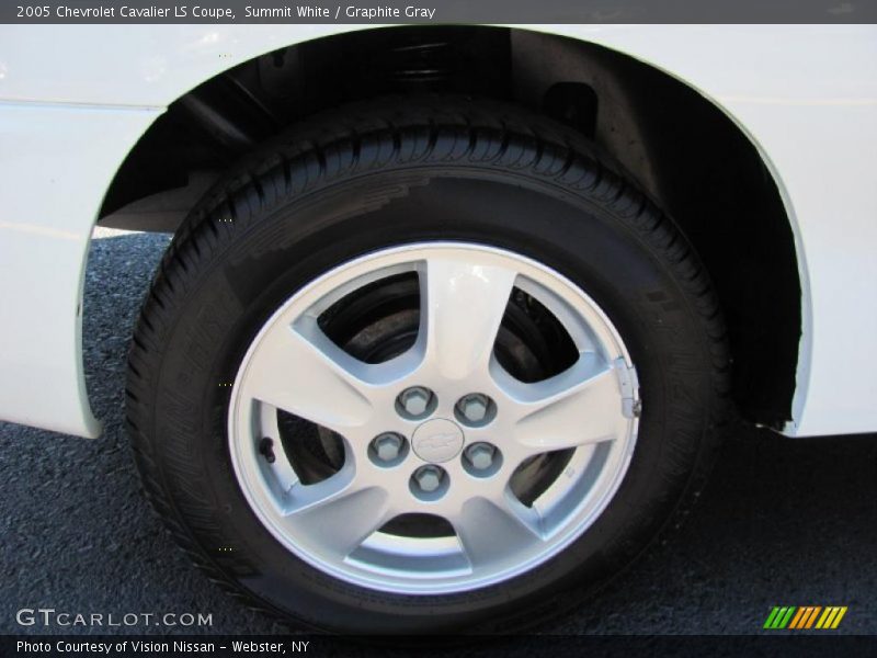 Summit White / Graphite Gray 2005 Chevrolet Cavalier LS Coupe