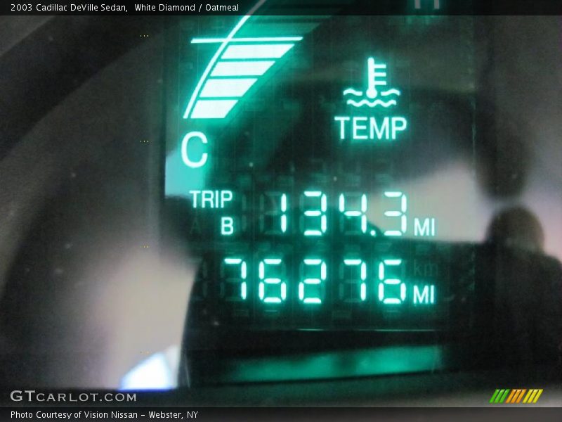White Diamond / Oatmeal 2003 Cadillac DeVille Sedan