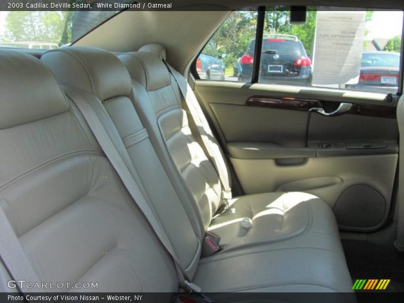 White Diamond / Oatmeal 2003 Cadillac DeVille Sedan
