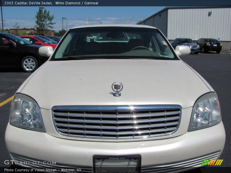 White Diamond / Oatmeal 2003 Cadillac DeVille Sedan