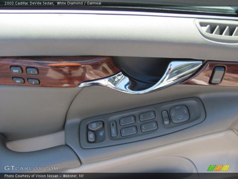 White Diamond / Oatmeal 2003 Cadillac DeVille Sedan