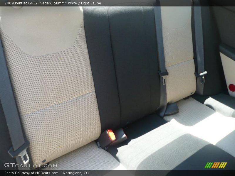 Summit White / Light Taupe 2009 Pontiac G6 GT Sedan