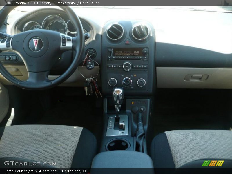 Summit White / Light Taupe 2009 Pontiac G6 GT Sedan