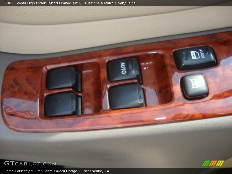 Bluestone Metallic / Ivory Beige 2006 Toyota Highlander Hybrid Limited 4WD