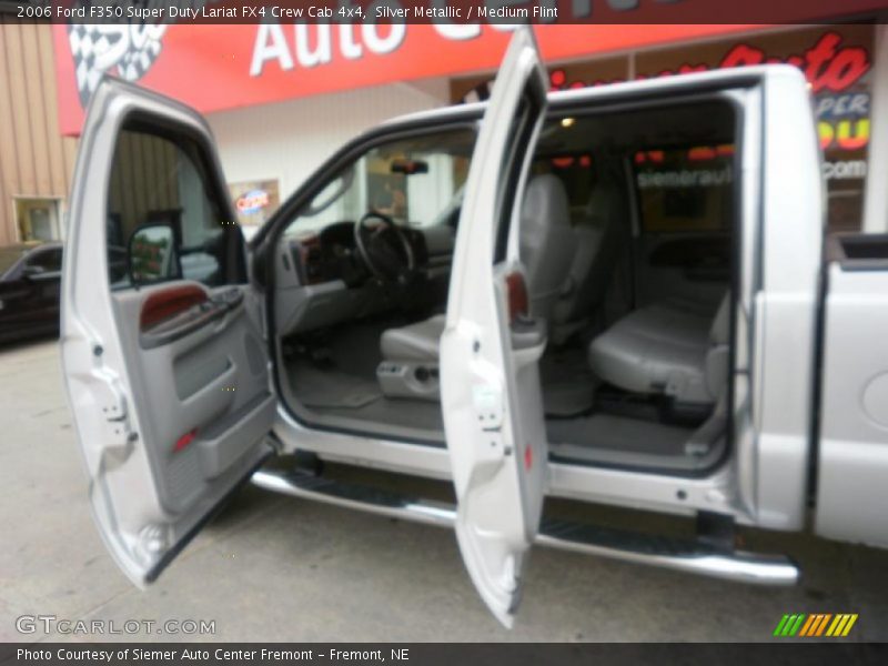 Silver Metallic / Medium Flint 2006 Ford F350 Super Duty Lariat FX4 Crew Cab 4x4