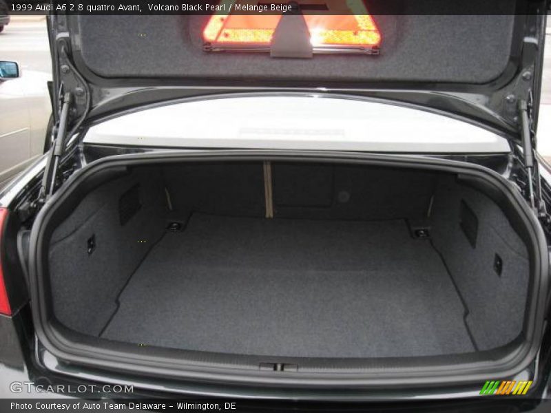Volcano Black Pearl / Melange Beige 1999 Audi A6 2.8 quattro Avant