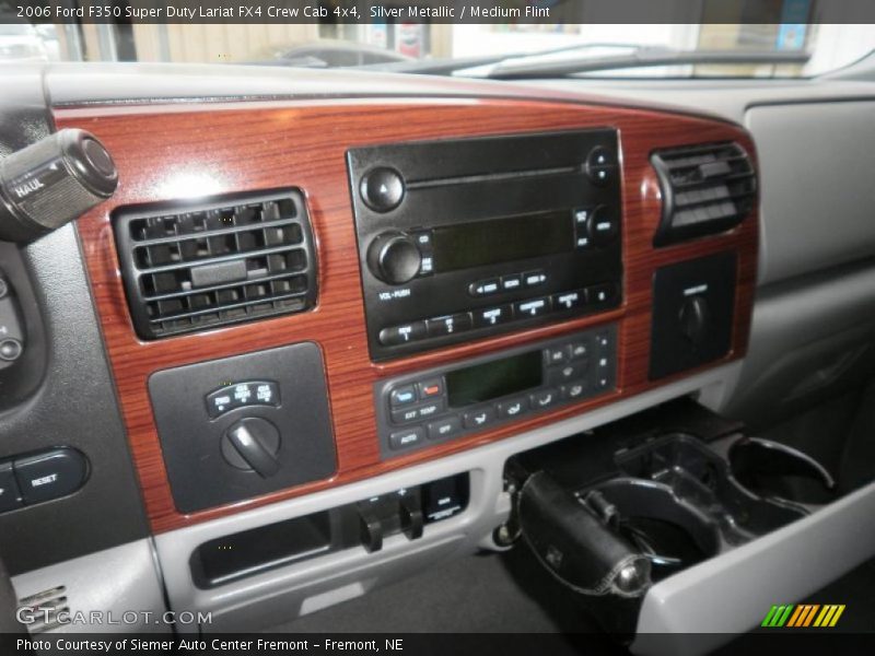 Silver Metallic / Medium Flint 2006 Ford F350 Super Duty Lariat FX4 Crew Cab 4x4