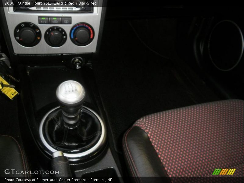Electric Red / Black/Red 2006 Hyundai Tiburon SE