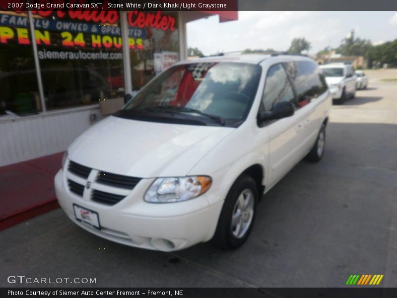 Stone White / Dark Khaki/Light Graystone 2007 Dodge Grand Caravan SXT