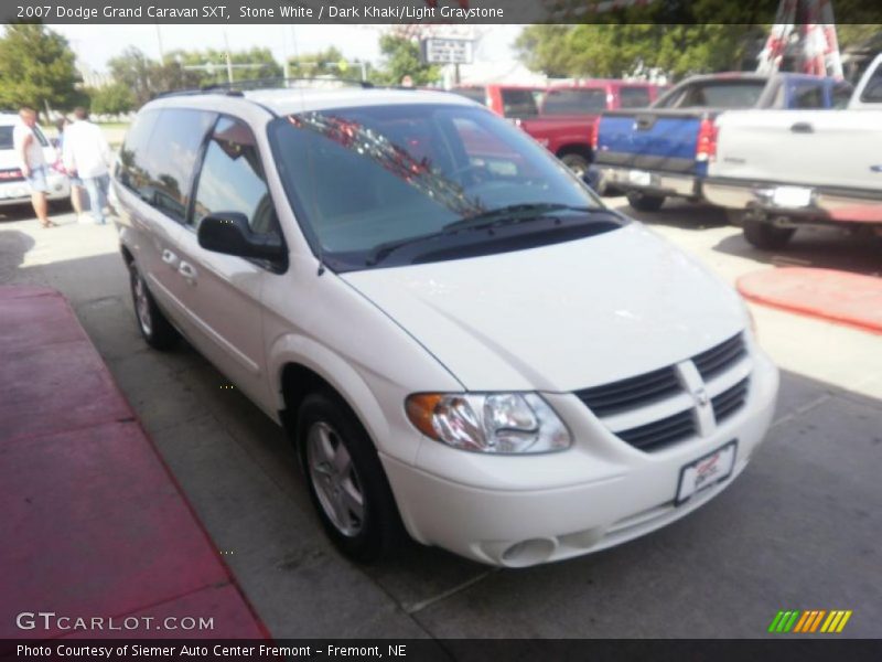 Stone White / Dark Khaki/Light Graystone 2007 Dodge Grand Caravan SXT