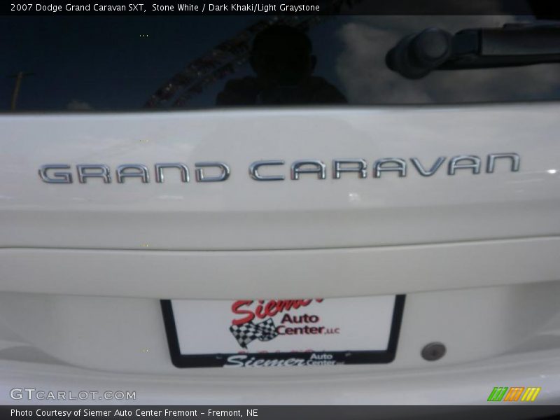 Stone White / Dark Khaki/Light Graystone 2007 Dodge Grand Caravan SXT