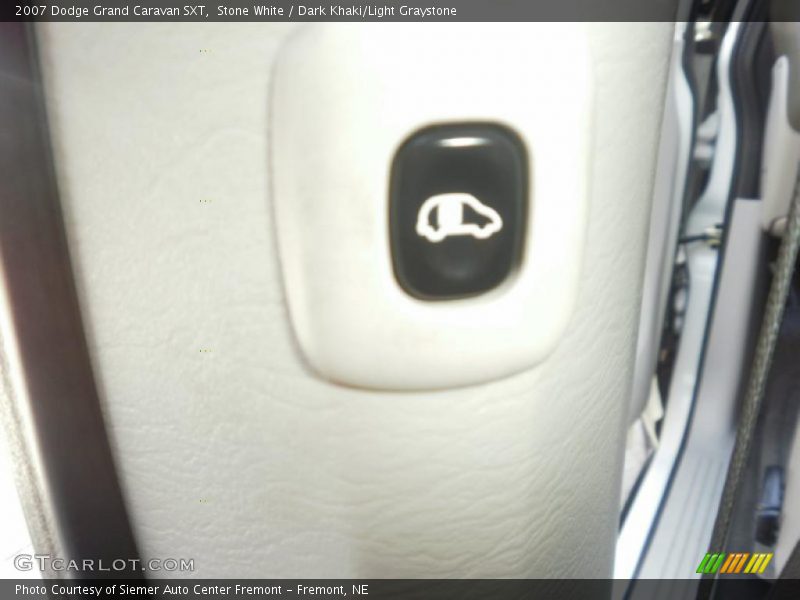 Stone White / Dark Khaki/Light Graystone 2007 Dodge Grand Caravan SXT