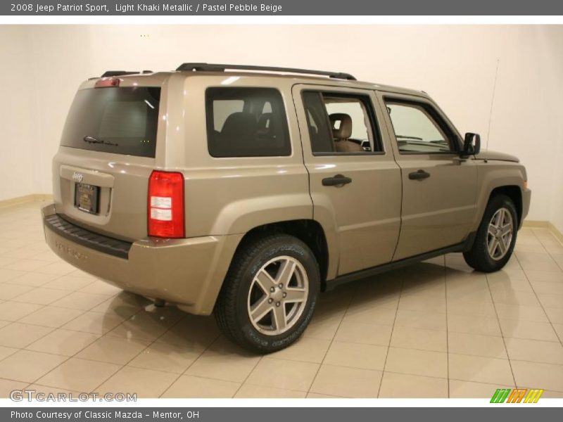 Light Khaki Metallic / Pastel Pebble Beige 2008 Jeep Patriot Sport
