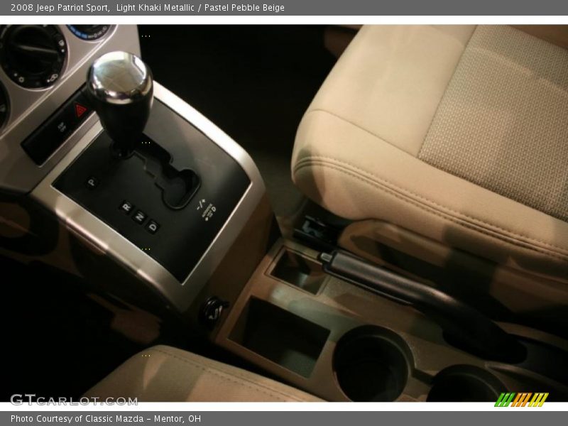 Light Khaki Metallic / Pastel Pebble Beige 2008 Jeep Patriot Sport
