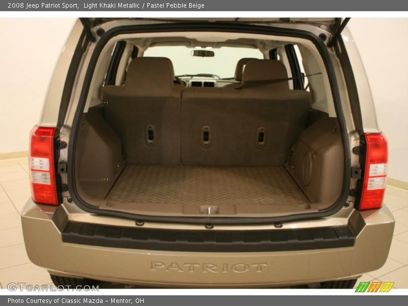 Light Khaki Metallic / Pastel Pebble Beige 2008 Jeep Patriot Sport