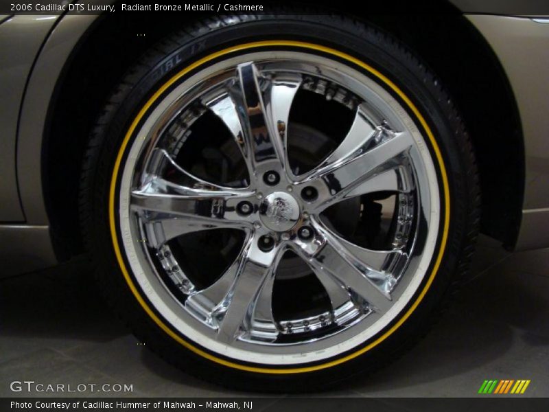 Radiant Bronze Metallic / Cashmere 2006 Cadillac DTS Luxury