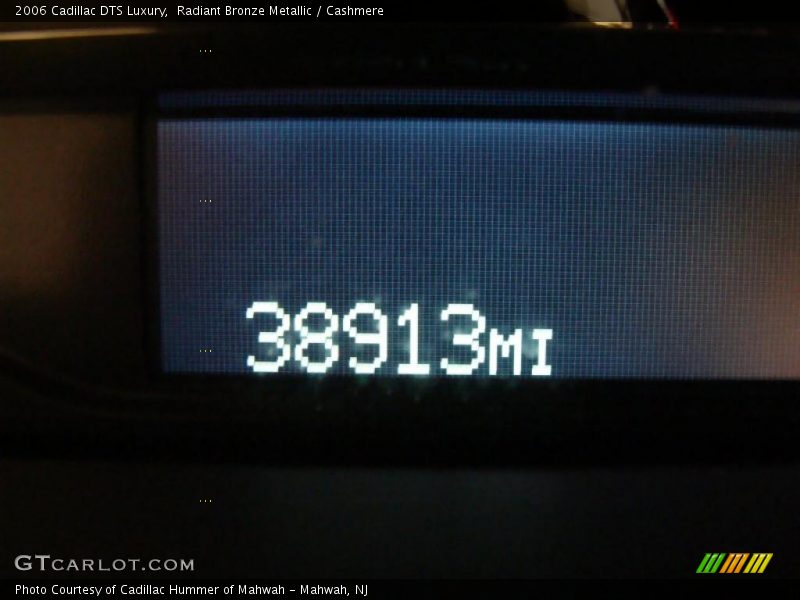 Radiant Bronze Metallic / Cashmere 2006 Cadillac DTS Luxury