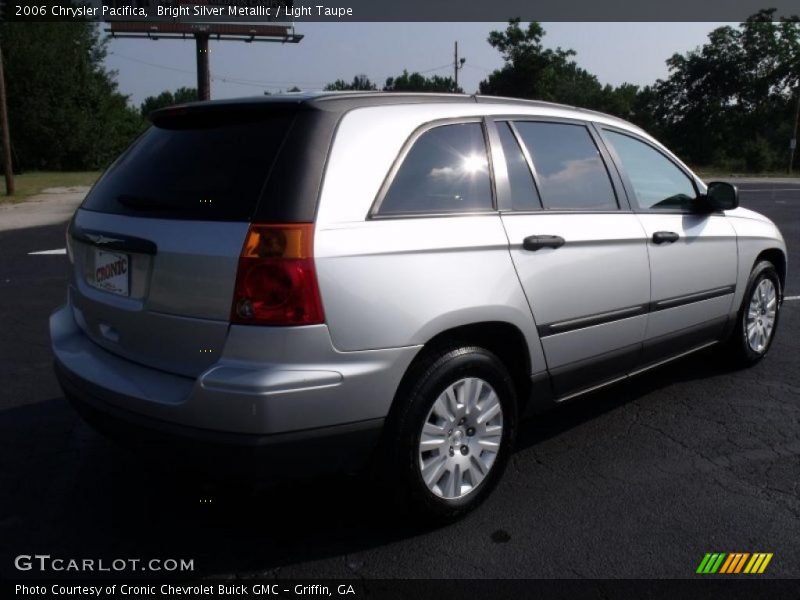 Bright Silver Metallic / Light Taupe 2006 Chrysler Pacifica
