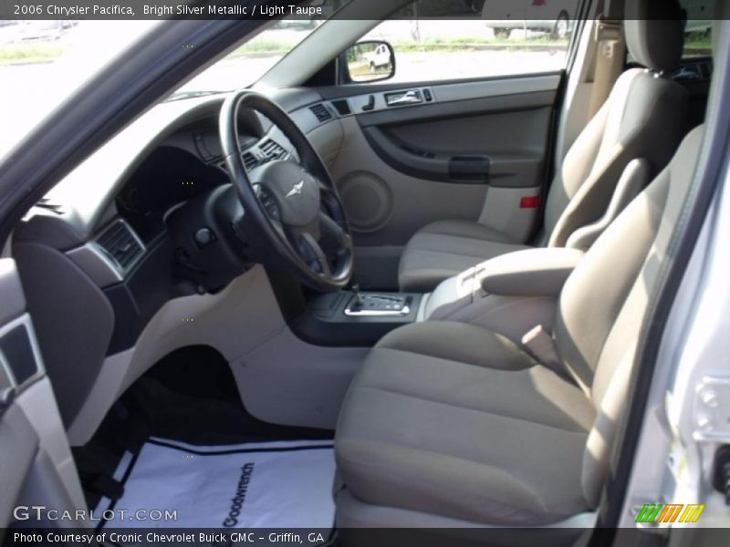 Bright Silver Metallic / Light Taupe 2006 Chrysler Pacifica