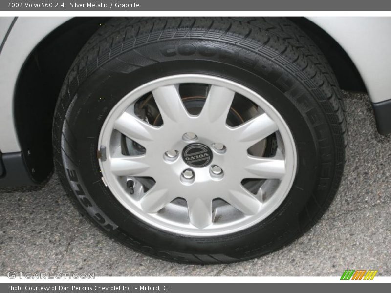 Silver Metallic / Graphite 2002 Volvo S60 2.4