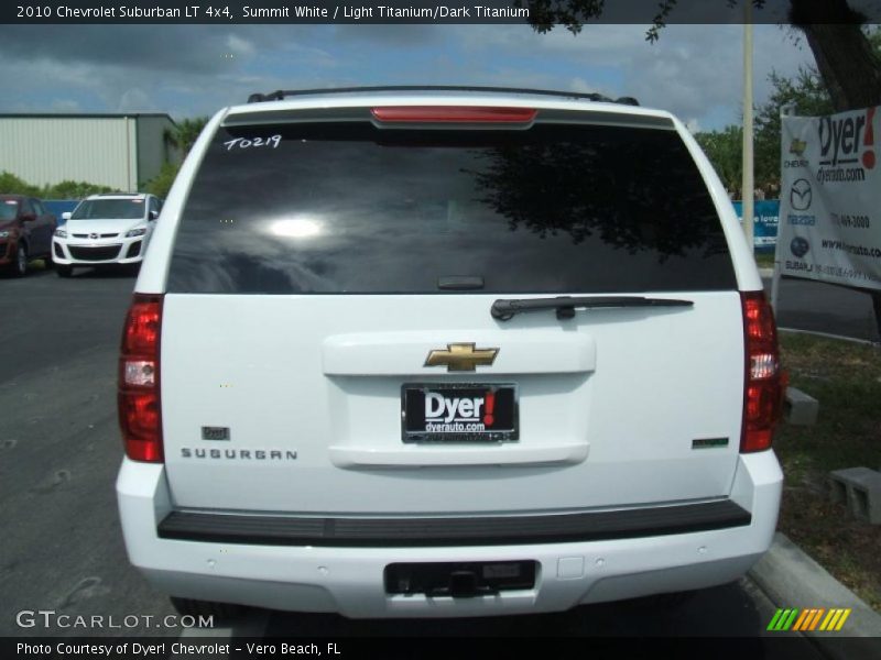 Summit White / Light Titanium/Dark Titanium 2010 Chevrolet Suburban LT 4x4