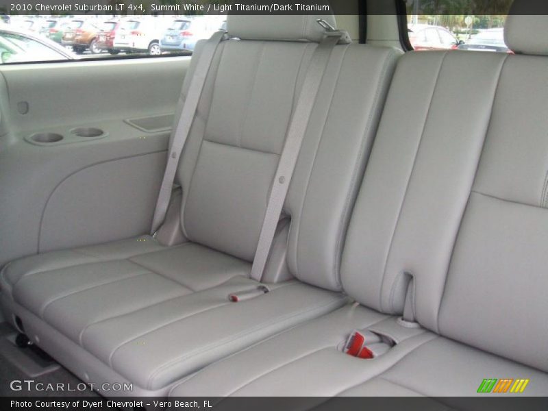 Summit White / Light Titanium/Dark Titanium 2010 Chevrolet Suburban LT 4x4