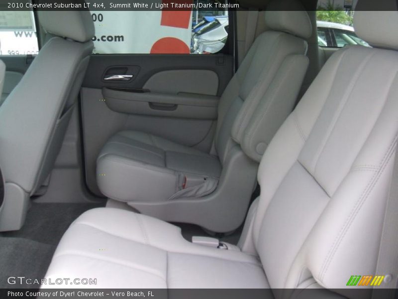 Summit White / Light Titanium/Dark Titanium 2010 Chevrolet Suburban LT 4x4