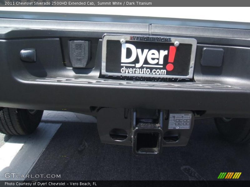 Summit White / Dark Titanium 2011 Chevrolet Silverado 2500HD Extended Cab