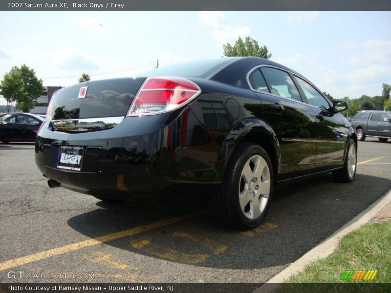 Black Onyx / Gray 2007 Saturn Aura XE