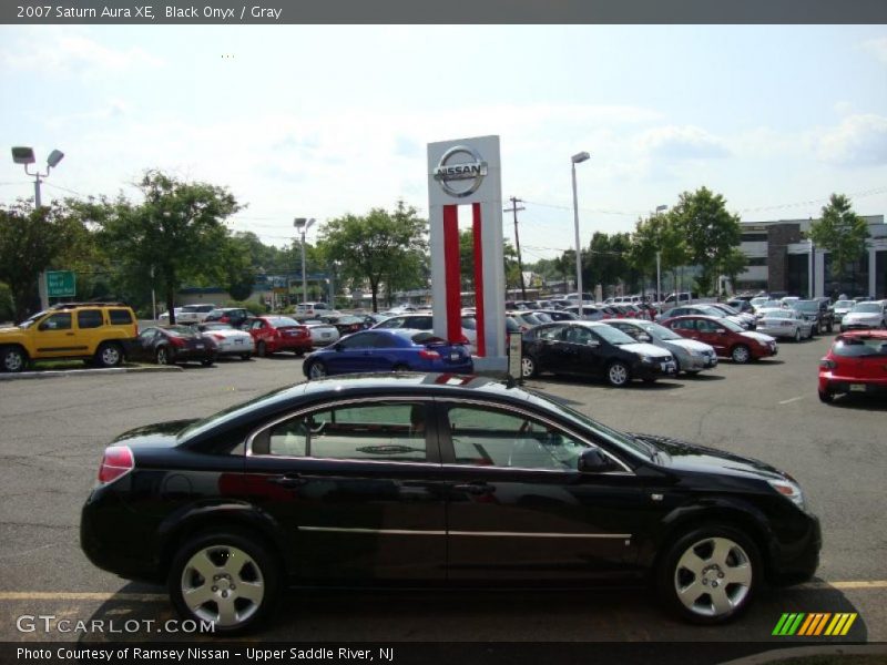 Black Onyx / Gray 2007 Saturn Aura XE