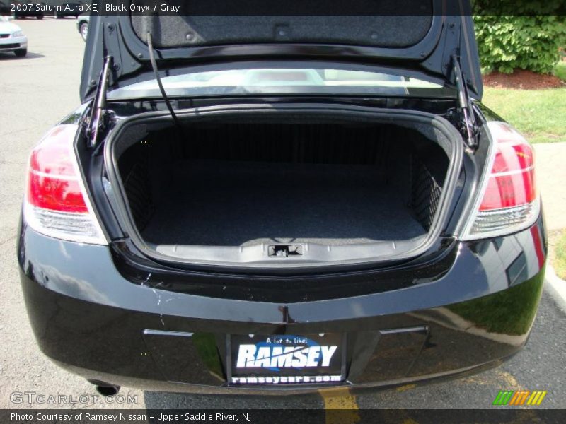 Black Onyx / Gray 2007 Saturn Aura XE