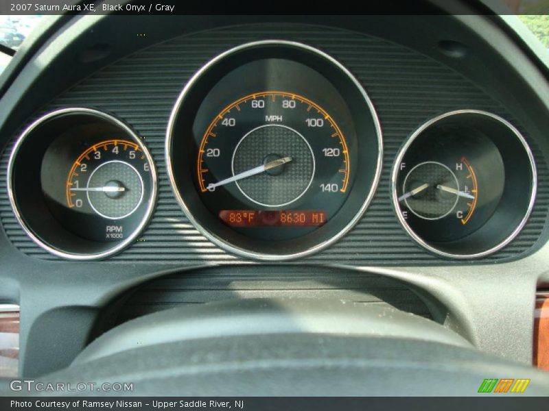 Black Onyx / Gray 2007 Saturn Aura XE